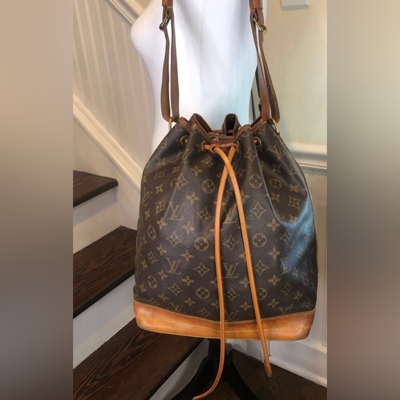 LOUIS VUITTON Full Size Noe Bucket Monogram GM Bag Vintage - Picture 3 of 17